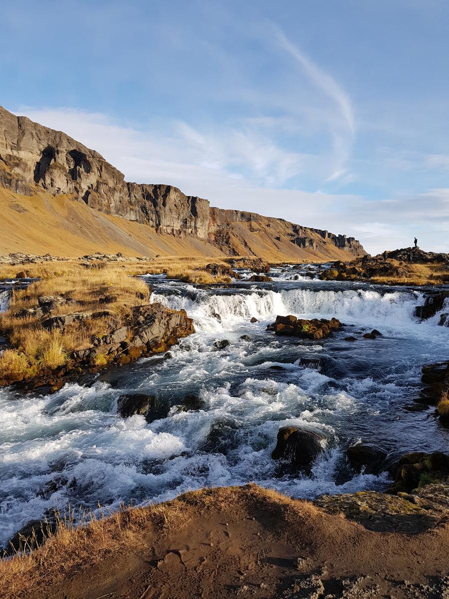 Waterfall on way to Svartifoss